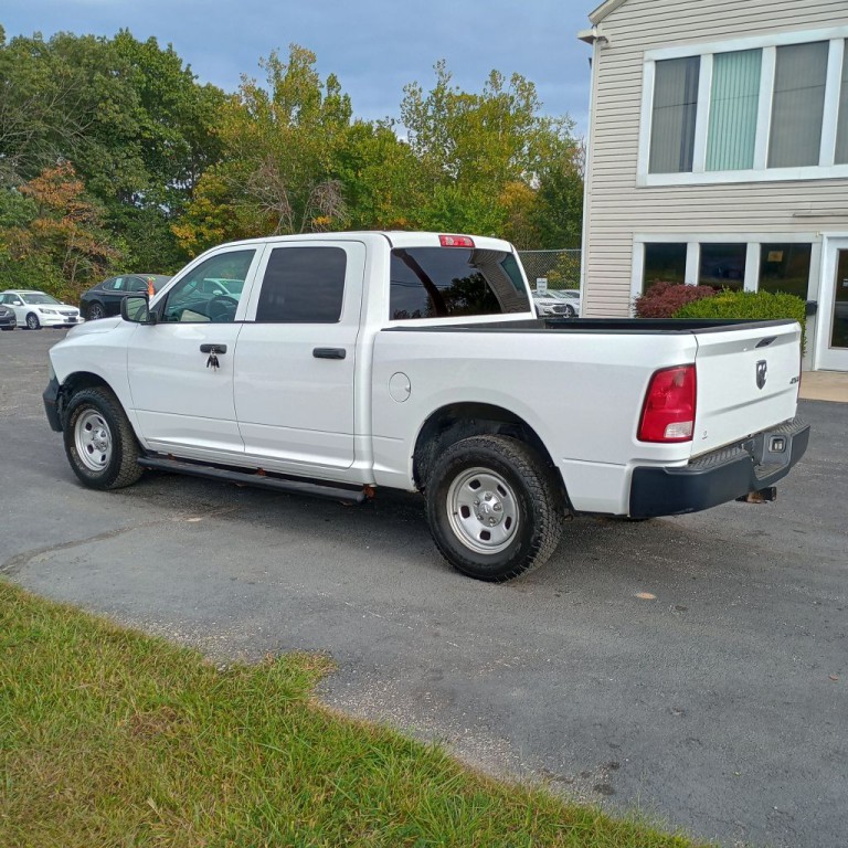 2018 RAM 1500 Image 3