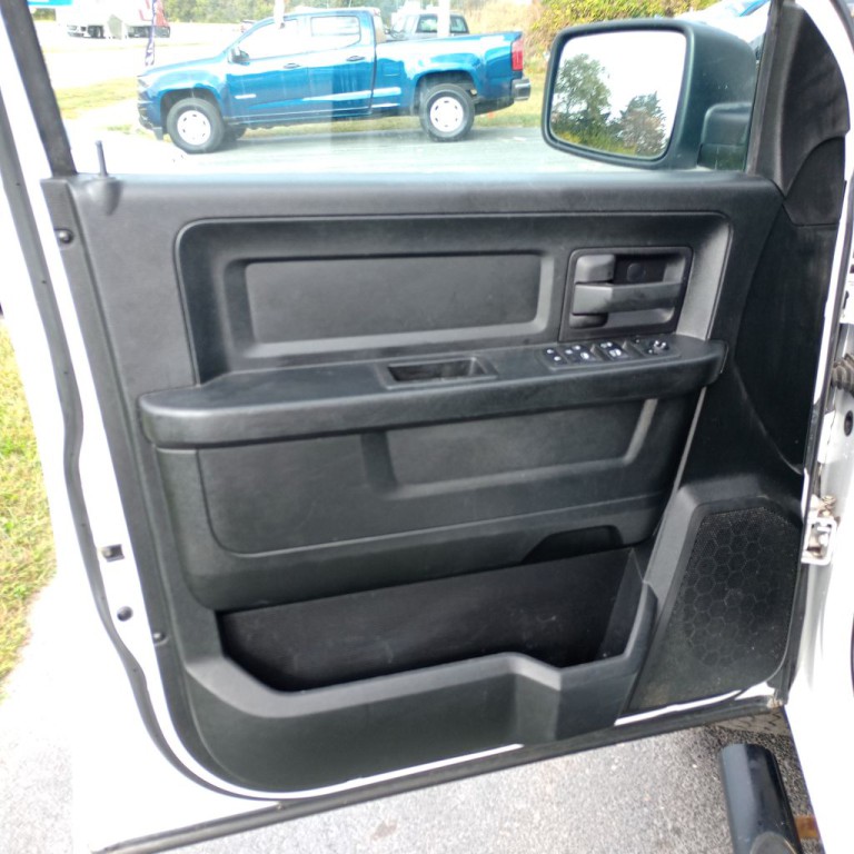 2018 RAM 1500 Image 11