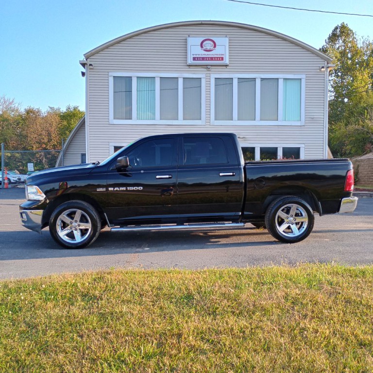 2012 Dodge Ram 1500 Image 2