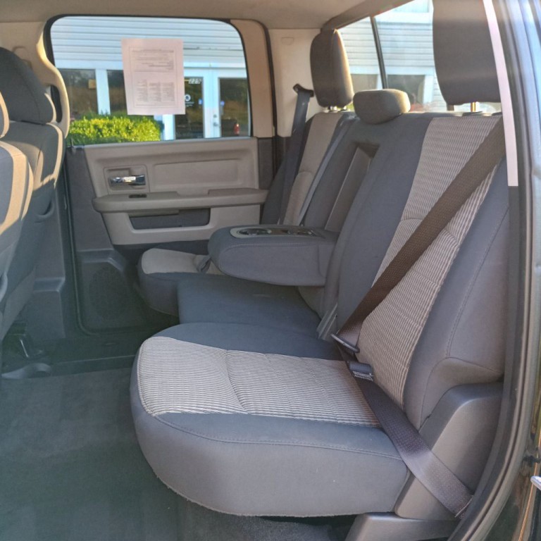 2012 Dodge Ram 1500 Image 16
