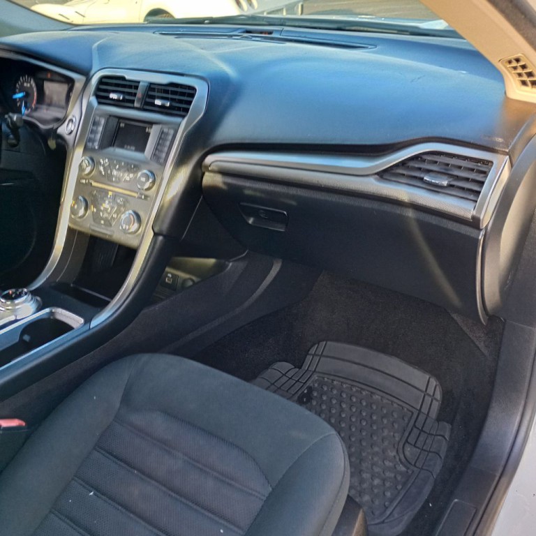 2017 Ford Fusion Image 20