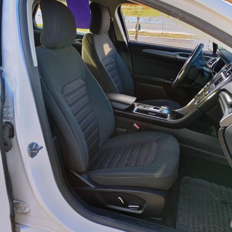 2017 Ford Fusion Image 22