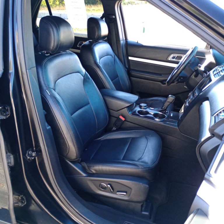 2016 Ford Explorer Image 25