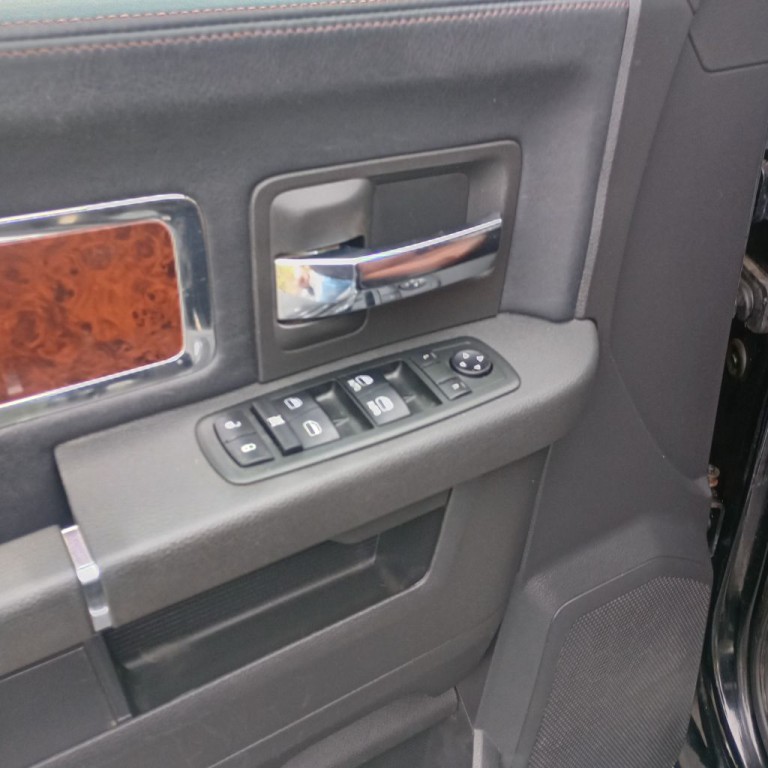 2012 Dodge Ram 1500 Image 12