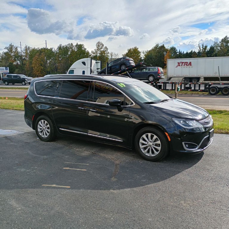 2019 Chrysler Pacifica Image 7