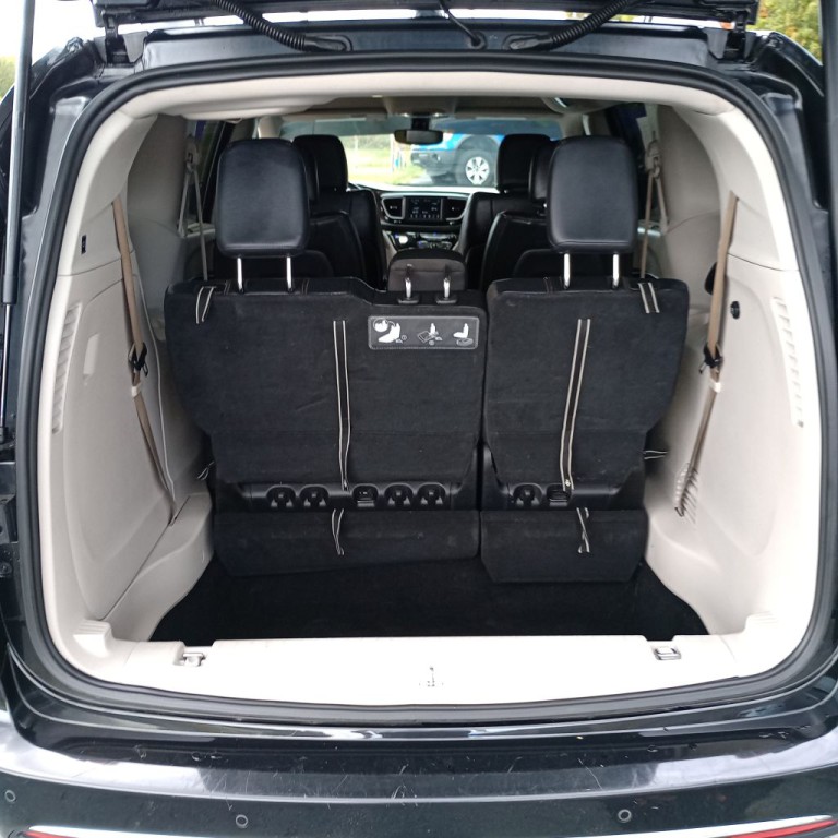 2019 Chrysler Pacifica Image 19