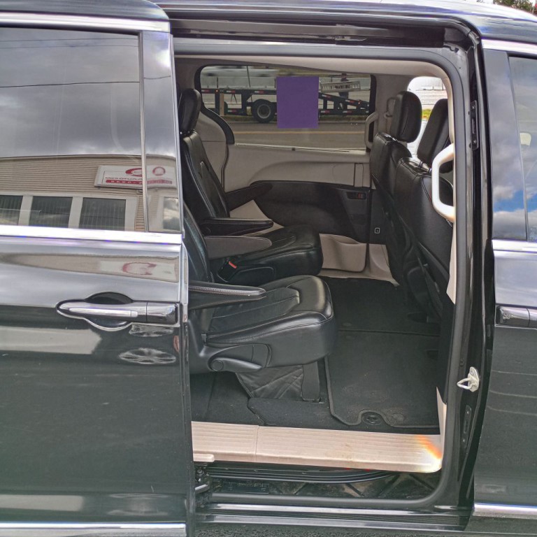 2019 Chrysler Pacifica Image 20