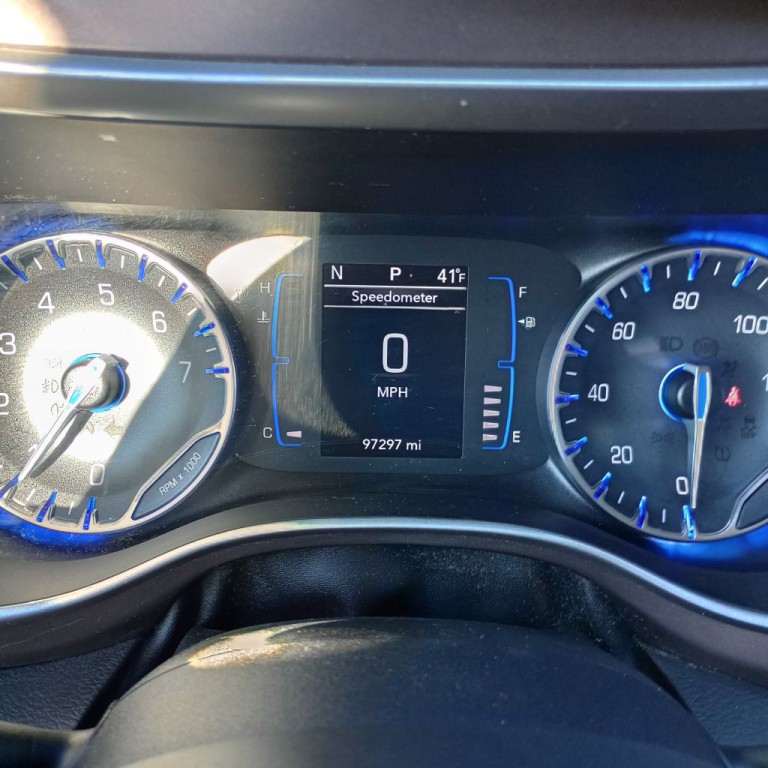 2020 Chrysler Voyager Image 10