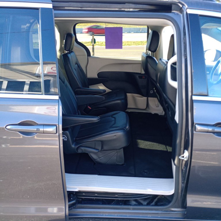2020 Chrysler Voyager Image 19