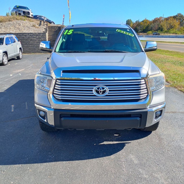 2015 Toyota Tundra Image 8