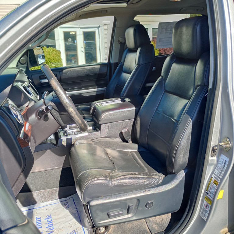 2015 Toyota Tundra Image 15