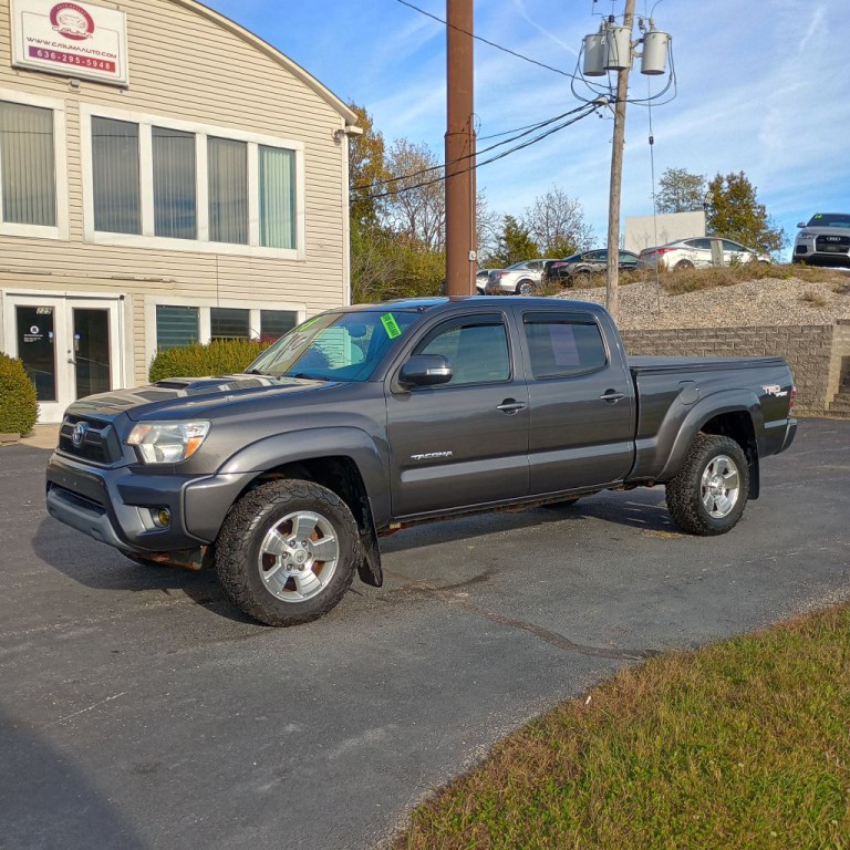 2013 Toyota Tacoma Image 1