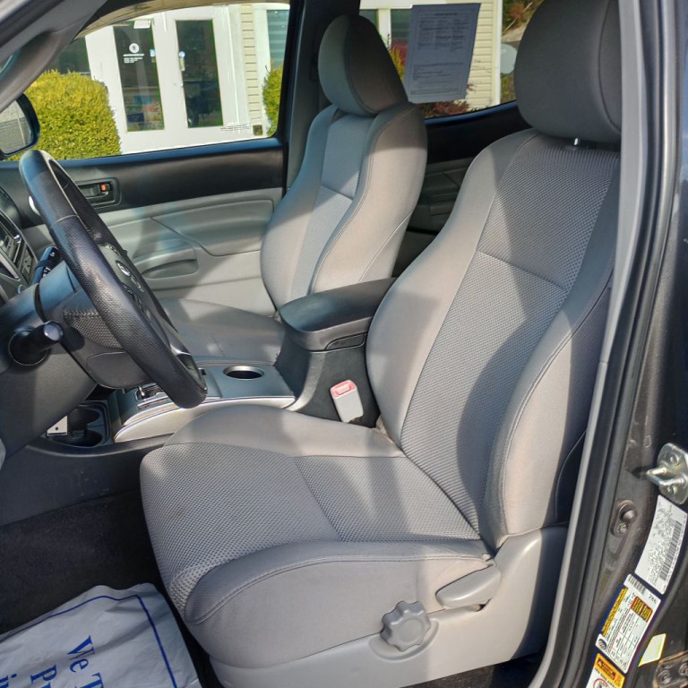 2013 Toyota Tacoma Image 15