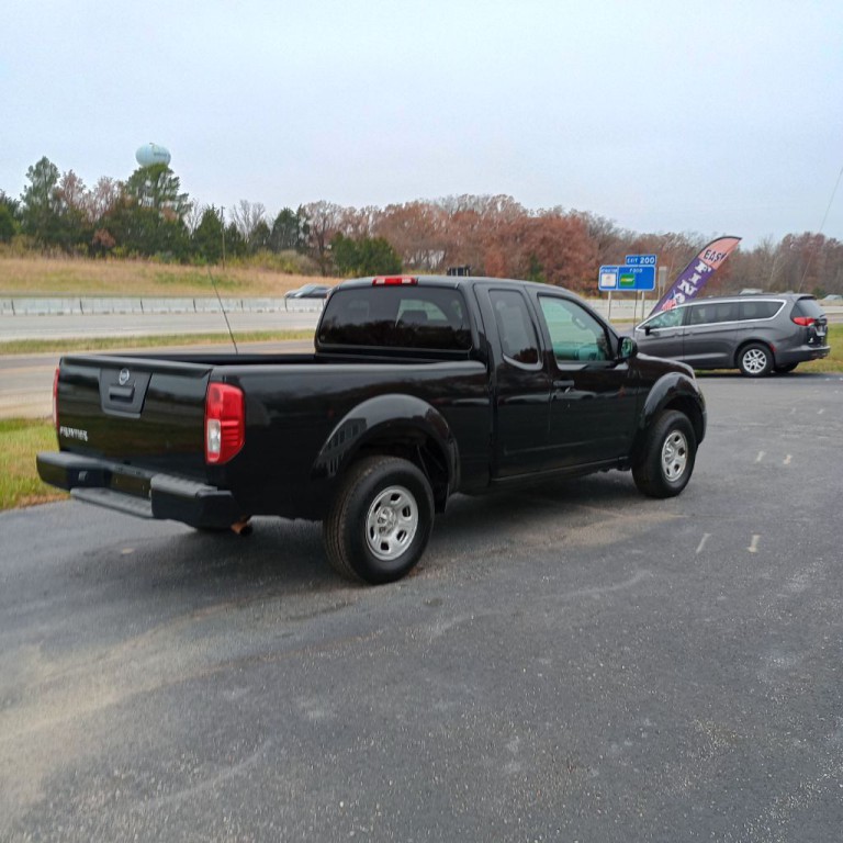 2017 Nissan Frontier Image 5