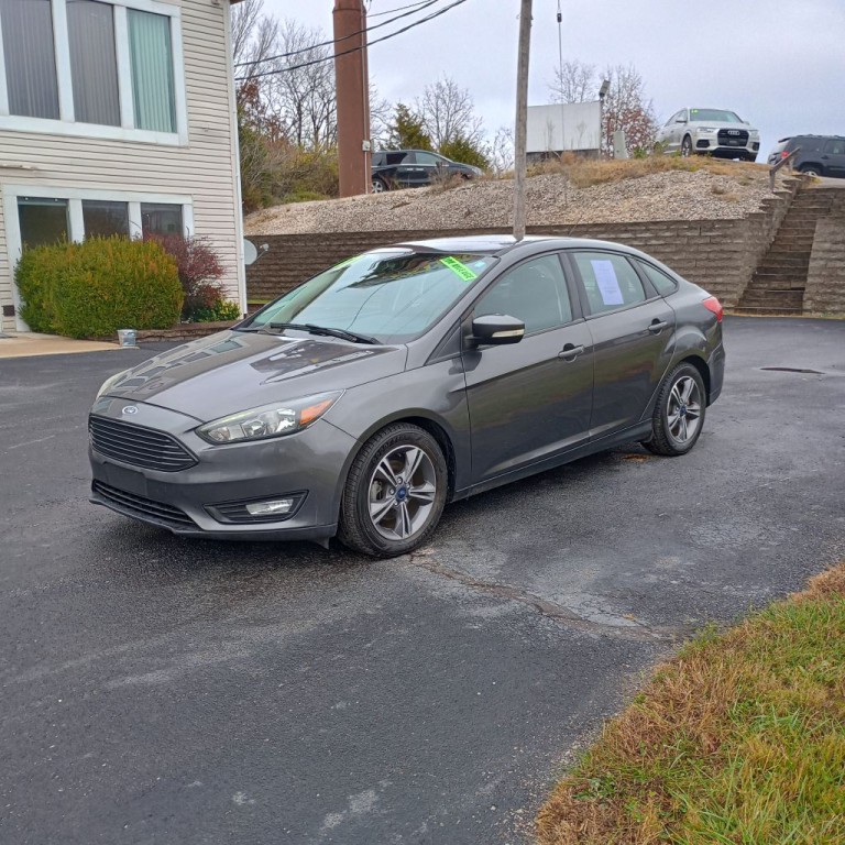 2017 Ford Focus Image 1
