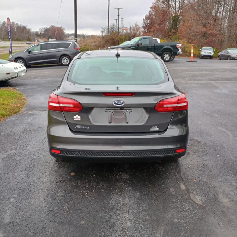 2017 Ford Focus Image 4