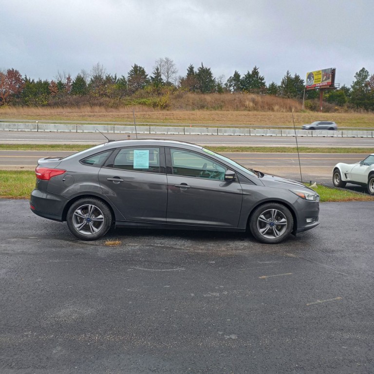 2017 Ford Focus Image 6