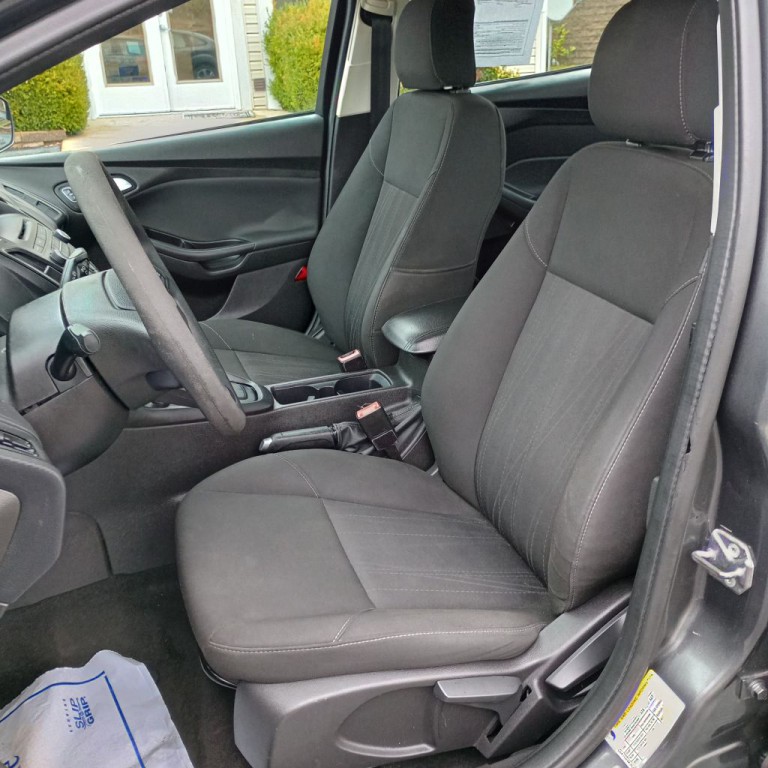 2017 Ford Focus Image 14