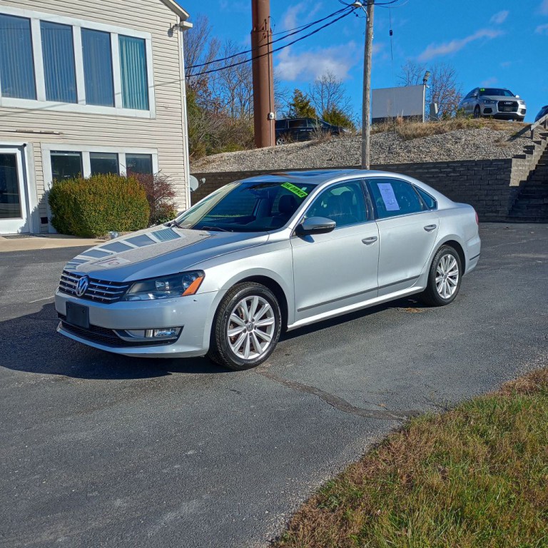 2012 Volkswagen Passat Image 1
