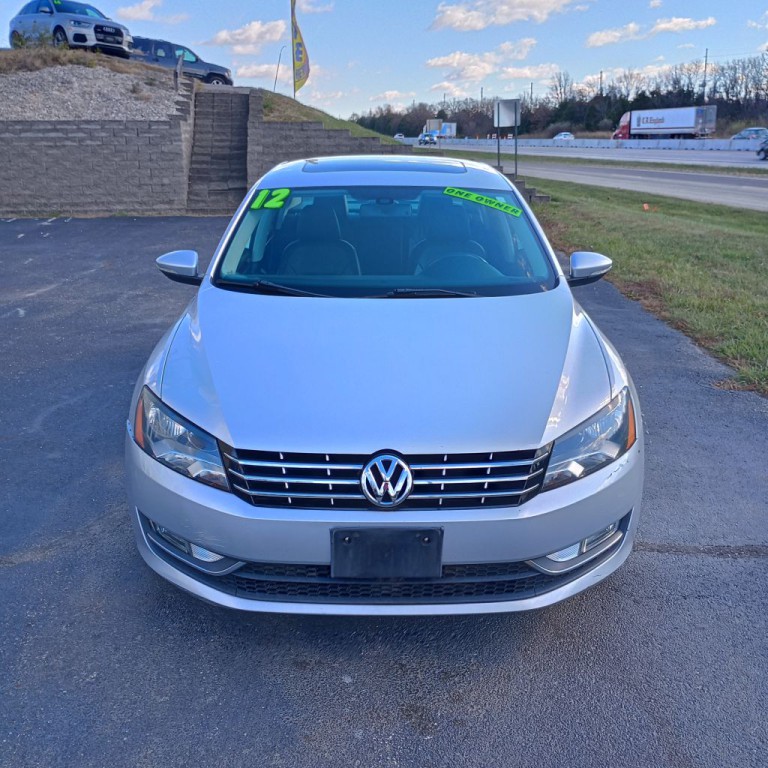 2012 Volkswagen Passat Image 8