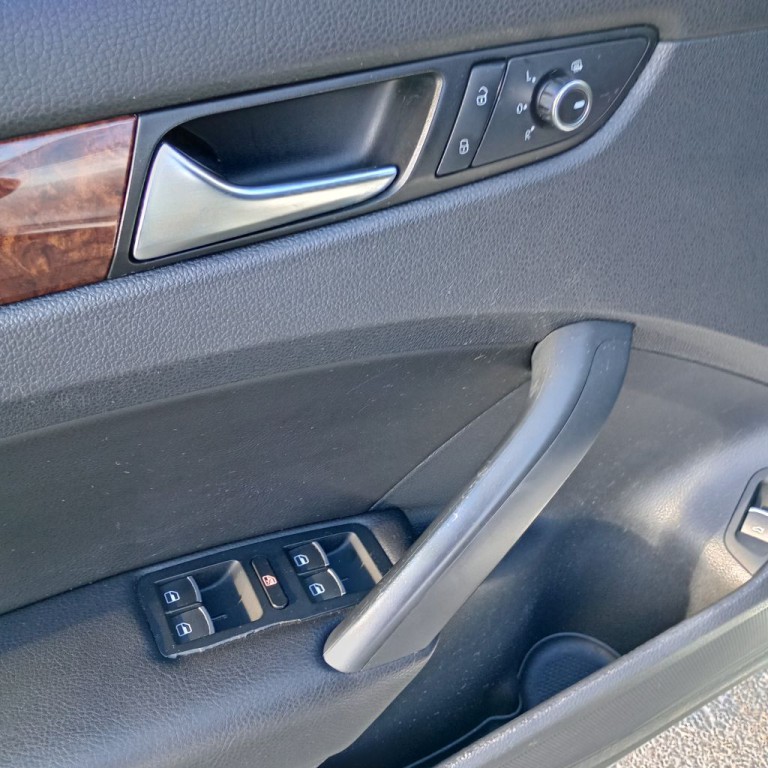 2012 Volkswagen Passat Image 12