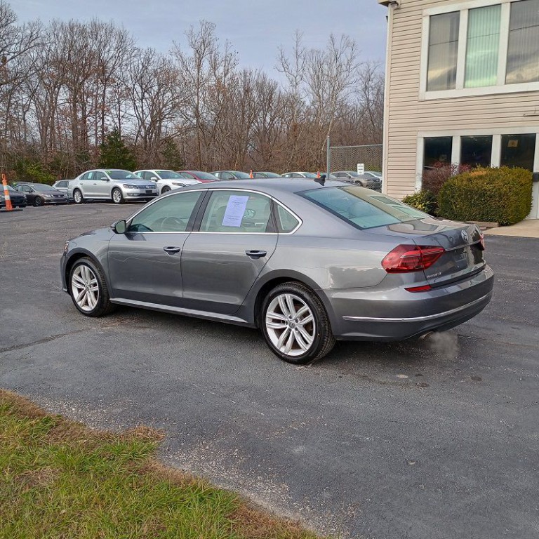 2018 Volkswagen Passat Image 3