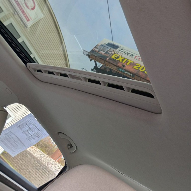 2018 Volkswagen Passat Image 15