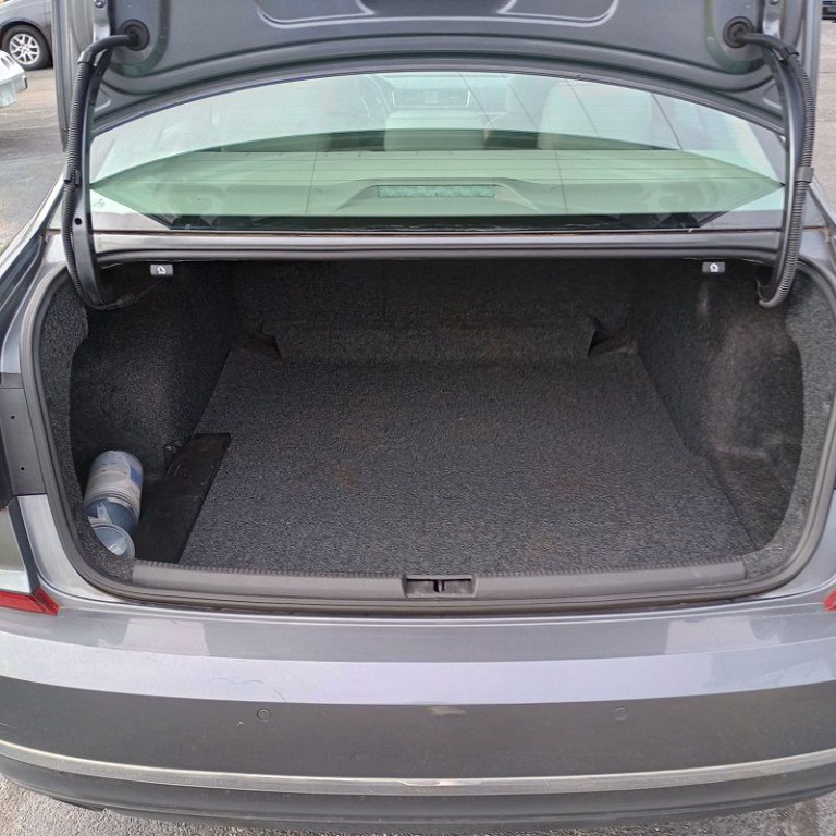 2018 Volkswagen Passat Image 18