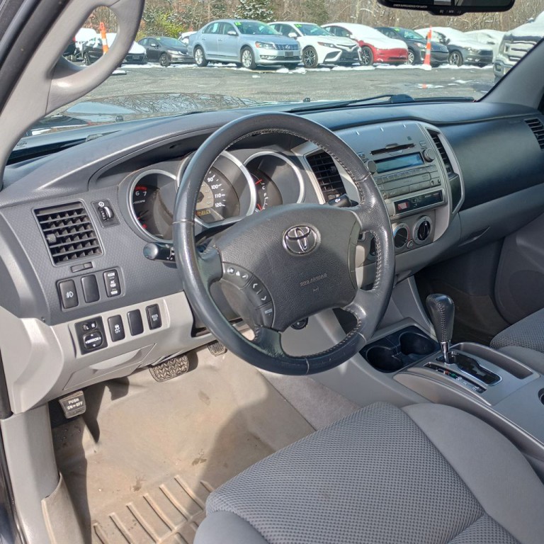 2010 Toyota Tacoma Image 9