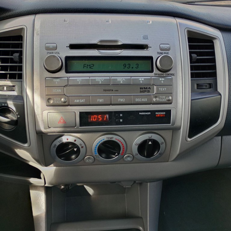 2010 Toyota Tacoma Image 13