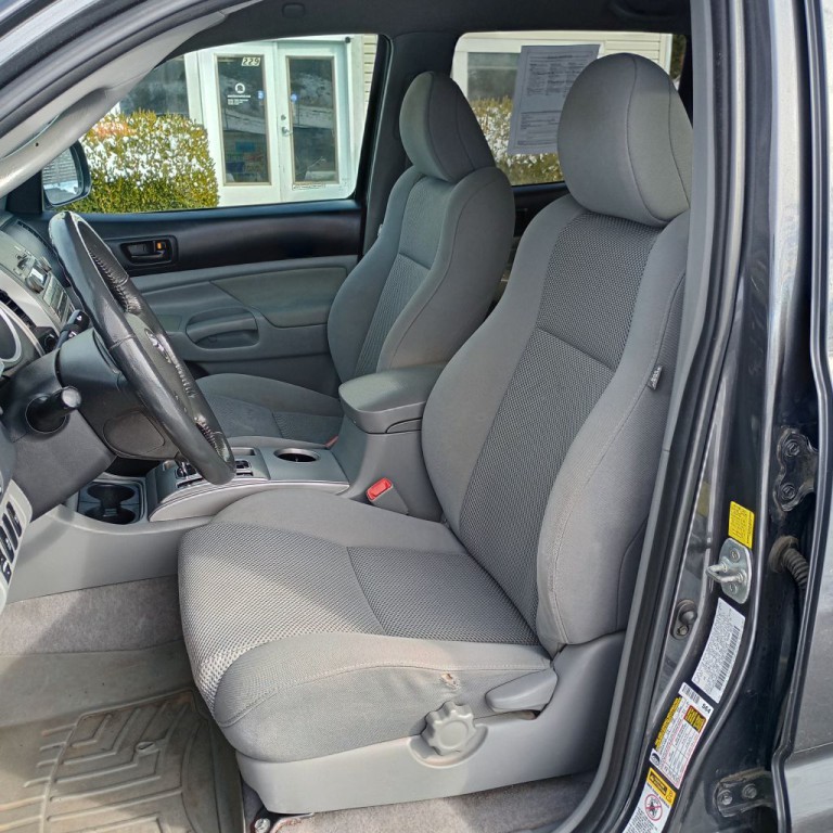 2010 Toyota Tacoma Image 15