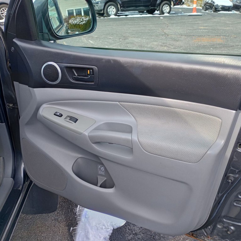 2010 Toyota Tacoma Image 22