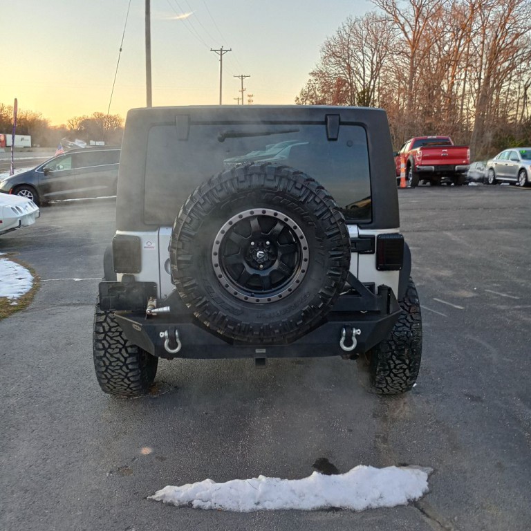 2011 Jeep Wrangler Unlimited Image 4