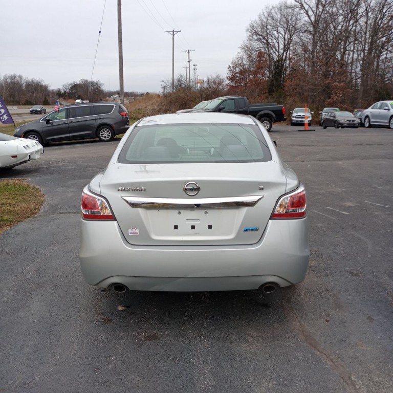 2014 Nissan Altima Image 4
