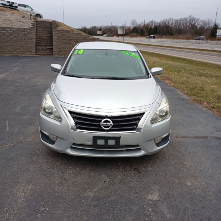 2014 Nissan Altima Image 8
