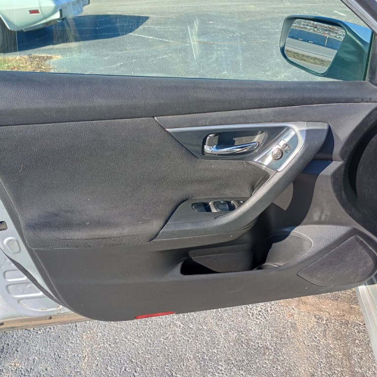 2014 Nissan Altima Image 11