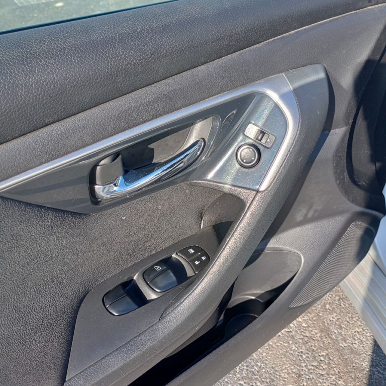 2014 Nissan Altima Image 12