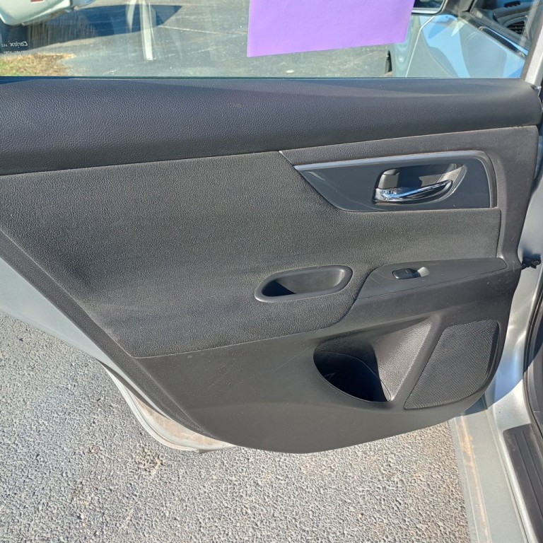 2014 Nissan Altima Image 15