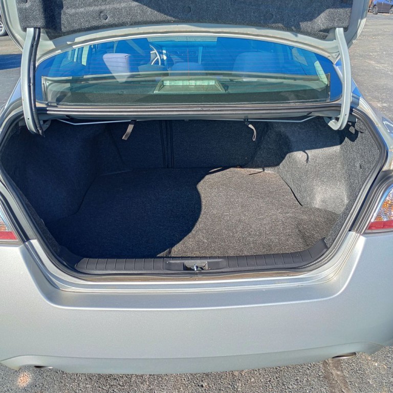 2014 Nissan Altima Image 17