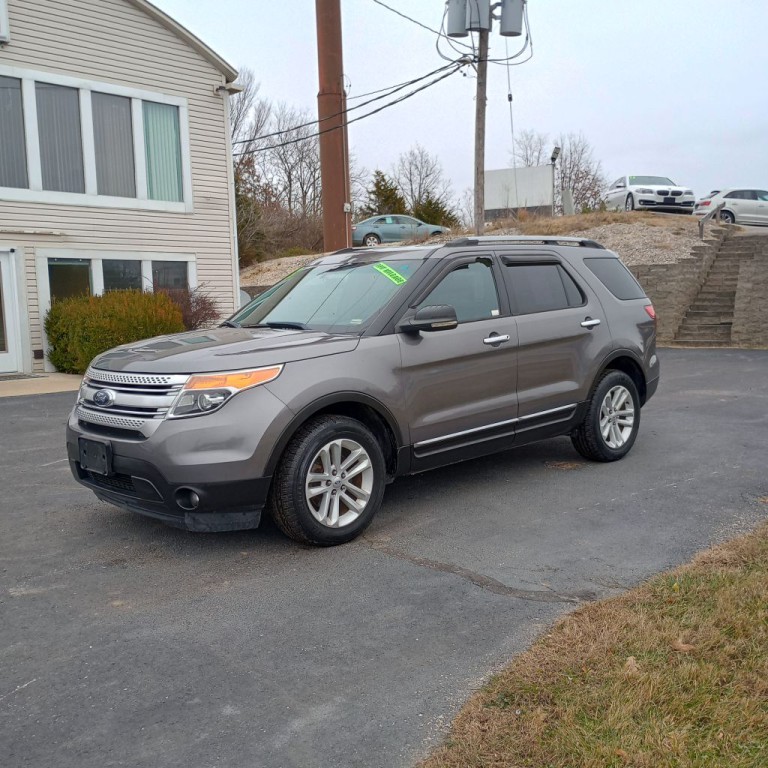 2013 Ford Explorer Image 1