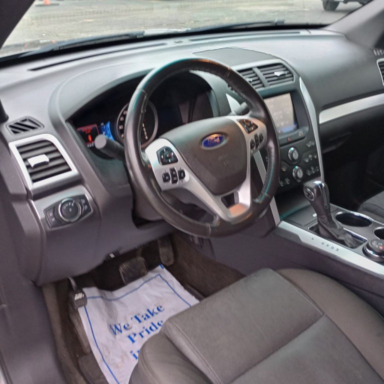 2013 Ford Explorer Image 9