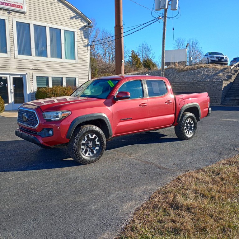 2019 Toyota Tacoma Image 1