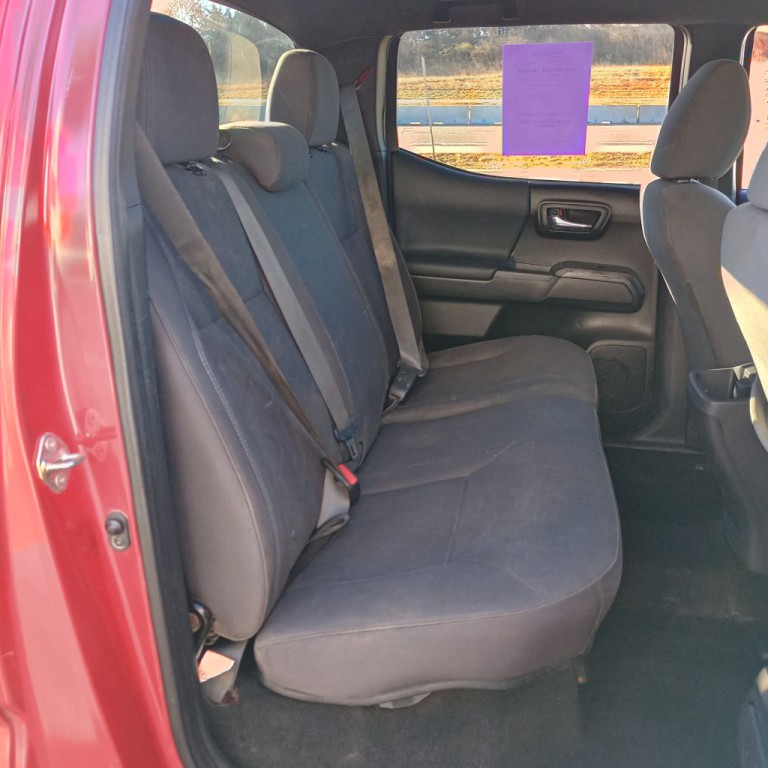 2019 Toyota Tacoma Image 20