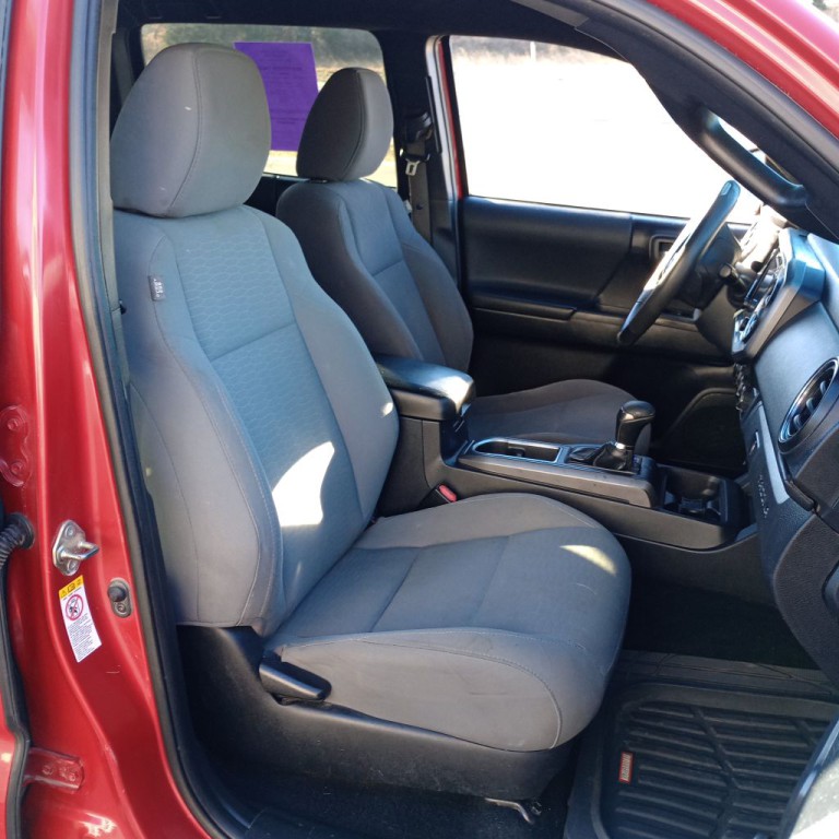 2019 Toyota Tacoma Image 23