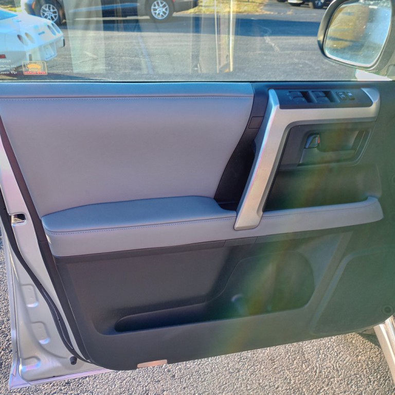 2011 Toyota 4Runner Image 11