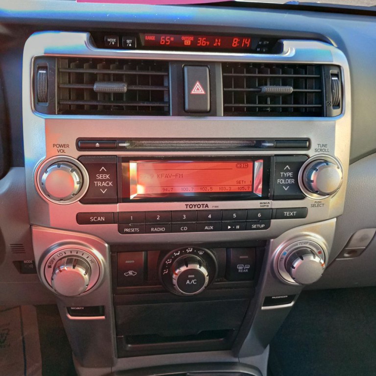 2011 Toyota 4Runner Image 14