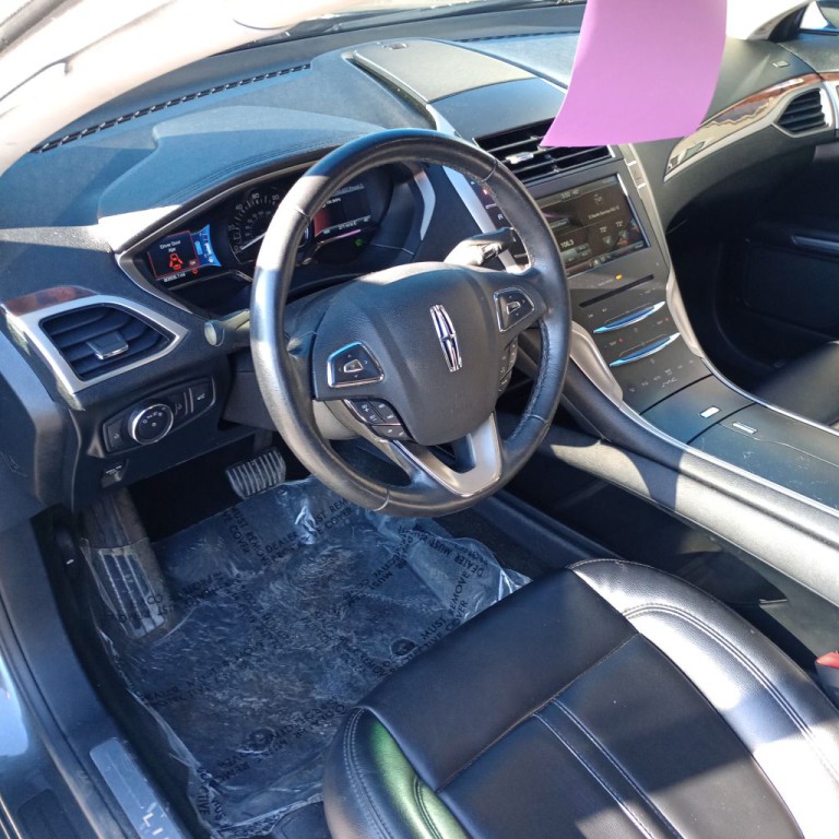 2016 Lincoln MKZ Image 9