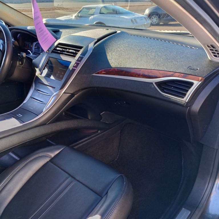 2016 Lincoln MKZ Image 21