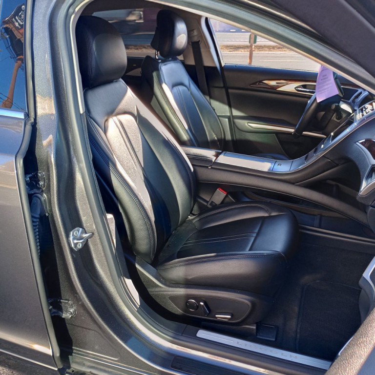 2016 Lincoln MKZ Image 23