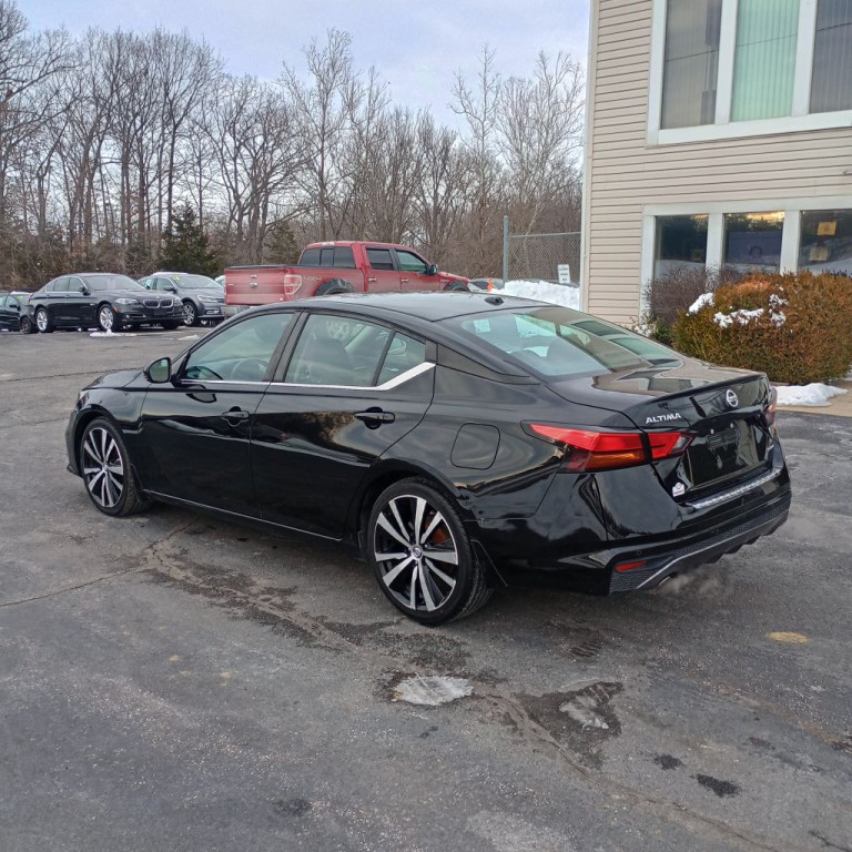 2020 Nissan Altima Image 3